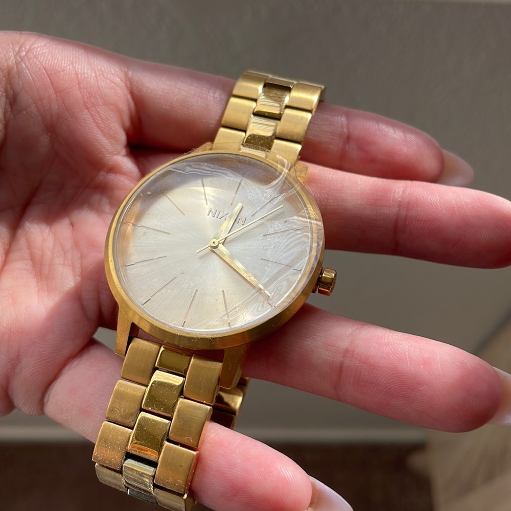 BRAND NEW Gold Nixon Watch